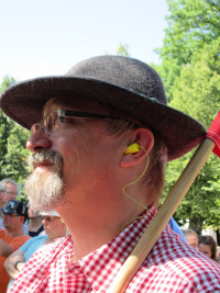 Es wurde sehr laut gegen Rechts getrillert...